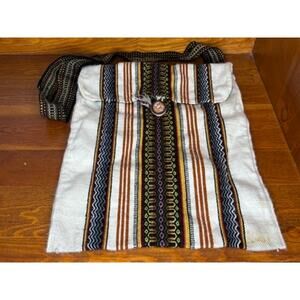 Handmade Hualhuas Shoulder Bag Alpaca Button Boho Shoulder Bag Tote 11.5 x 14"